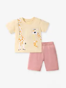 StyleCast Girls Peach Coloured & Orange Printed Cotton T-shirt With Shorts