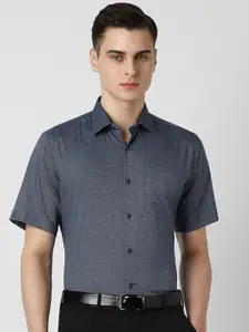 Van Heusen Men Spread Collar Micro Ditsy Printed Cotton Casual Shirt