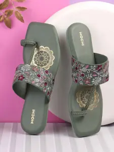 Mochi Women Embroidered One Toe Flats
