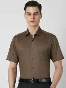 Van Heusen Men Spread Collar Solid Cotton Formal Shirt