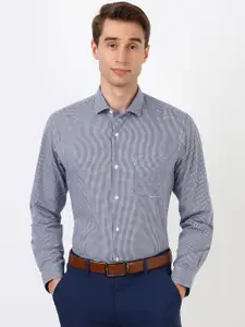 Peter England Men Spread Collar Micro Checked Polycotton Slim Fit Formal Shirt