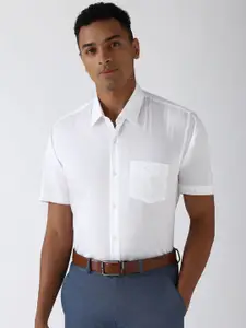 Peter England Men Spread Collar Micro Ditsy Printed Cotton Formal Shirt