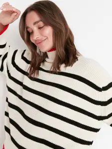 Trendyol Women Striped Pullover