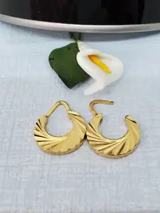 VAGHBHATT Circular Studs Earrings