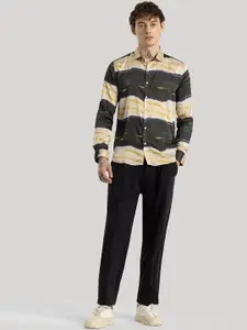 Snitch Men Smart Slim Fit Opaque Printed Casual Shirt