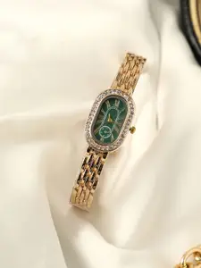 HAUTE SAUCE by  Campus Sutra HAUTE SAUCE by Campus Sutra Women Embellished Dial & Stainless Steel Bracelet Style Straps Analogue Watch