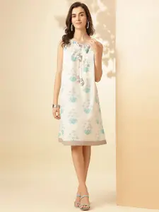 HRITIKA Women Floral Embroidered Thread Work Handloom Kurta