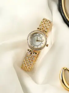HAUTE SAUCE by  Campus Sutra HAUTE SAUCE by Campus Sutra Women Embellished Dial & Stainless Steel Straps Digital Watch AW24_HSWC1224