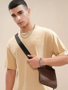 HIGHLANDER Men Applique Sports T-Shirt