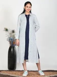 Llajja Women Printed Shrug