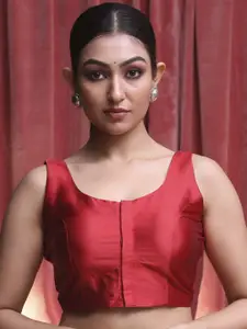 Indethnic U-Neck Sleeveless Saree Blouse