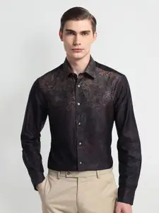 Arrow Men Tailored Fit Tartan Checks Opaque Printed Casual Shirt