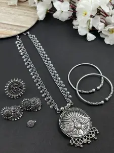 NAMAN ARTS Porita Silver-Plated Oxidised Necklace Jewellery Set