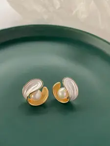 SUBHAGALANKAR Circular Studs Earrings