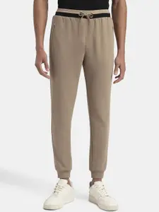 Jockey Super Combed Cotton Rich Pique Slim Fit Jogger with Zipper Pockets-AM05