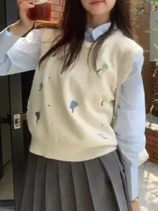 KPOP Women Round Neck Sleeveless Graphic Printed Sweaters