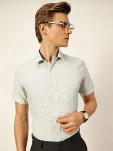 Thomas Scott Men Smart Micro Checked Spread Collar Formal Shirt