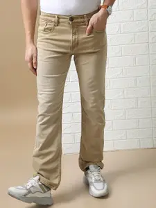 VUDU Men Comfort Relaxed Fit Light Fade Stretchable Mid-Rise Jeans