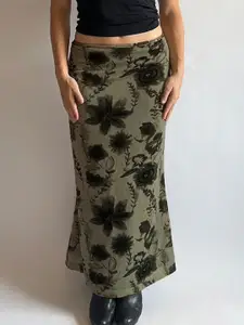 LULU & SKY Women Printed A-Line Maxi Skirt
