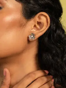 SHAYA 925 Sterling Silver Contemporary Studs