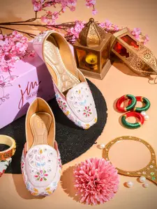 JM Looks Women Mojaris Flats