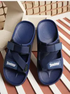 The Roadster Lifestyle Co. Men Self Design Sliders