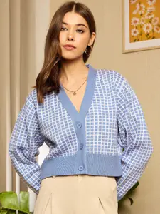 Berrylush Women Checked Crop Front Open Sweater