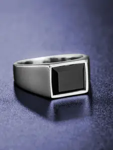 Peora Men Sliver-Plated Stainless Steel Stone Studded Ring