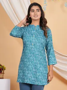 Aarti  Fashion Aarti Fashion Floral Printed Boat Neck Kurti