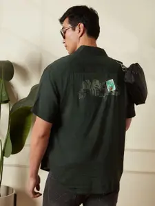 WROGN Men Comfort Spread Collar Graphic Printed Relaxed Fit Casual Shirt