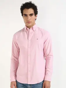 Tommy Hilfiger Men Button-Down Collar Vertical Striped Cotton Casual Shirt