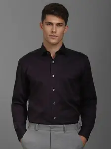 Luxure by Louis Philippe Men Classic Spread Collar Geometric Printed Cotton Formal Shirt