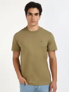 Calvin Klein Jeans Men Solid Round Neck Cotton T-shirt