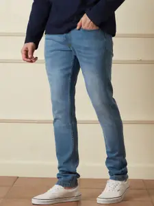 WROGN Men Comfort Slim Fit Light Fade Jeans