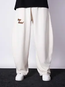 HOP HEAD Men Typography Printed Loose Fit Easy Wash Track Pants