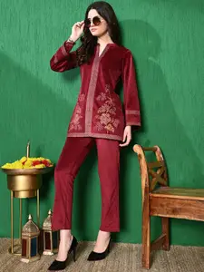 Sangria Self Design Mandarin Collar Velvet Top With Trouser