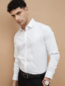CODE by Lifestyle Men Spread Collar Solid Cotton Formal Shirt