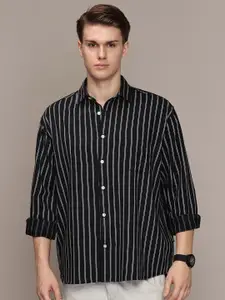 French Connection Men Premium Spread Collar Vertical Striped Cotton Oversized Casual Shirt