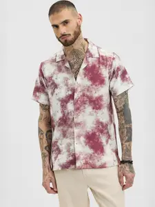 Snitch Men Relaxed Cuban Collar Abstract Printed Casual Shirt