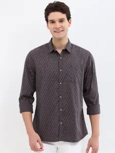 Allen Solly Men Custom Spread Collar Micro Ditsy Printed Cotton Casual Shirt