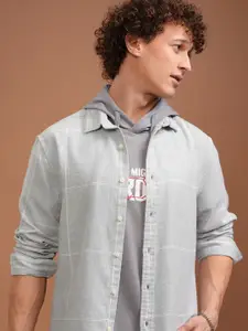 HIGHLANDER Men Spread Collar Checked Cotton Relaxed Fit Casual Shirt