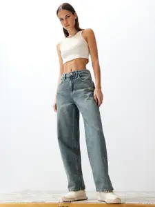 Trendyol Women Regular Fit Clean Look Heavy Fade Pure Cotton Jeans