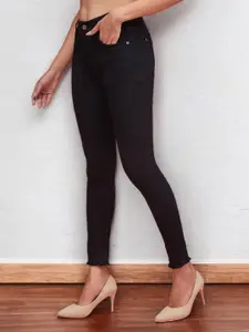 DressBerry Women Slim Fit High-Rise Mildly Distressed Stretchable Jeans