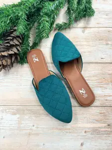 THE MADRAS TRUNK Women Mules Flats