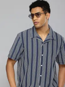Levis Pure Cotton Slim Fit Striped Casual Shirt