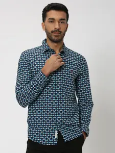 Mufti Geometric Printed Slim Fit Opaque Cotton Casual Shirt