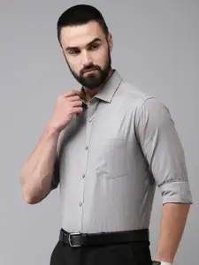 Park Avenue Solid Slim Fit Formal Shirt