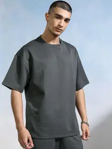 HIGHLANDER Men Textured Round Neck Oversized T-Shirt With Loose With Shorts