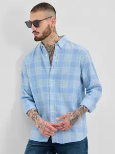Snitch Men Smart Slim Fit Opaque Checked Casual Shirt