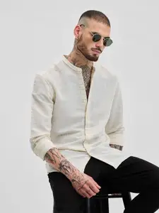 Snitch Men Smart Slim Fit Horizontal Stripes Opaque Striped Casual Shirt